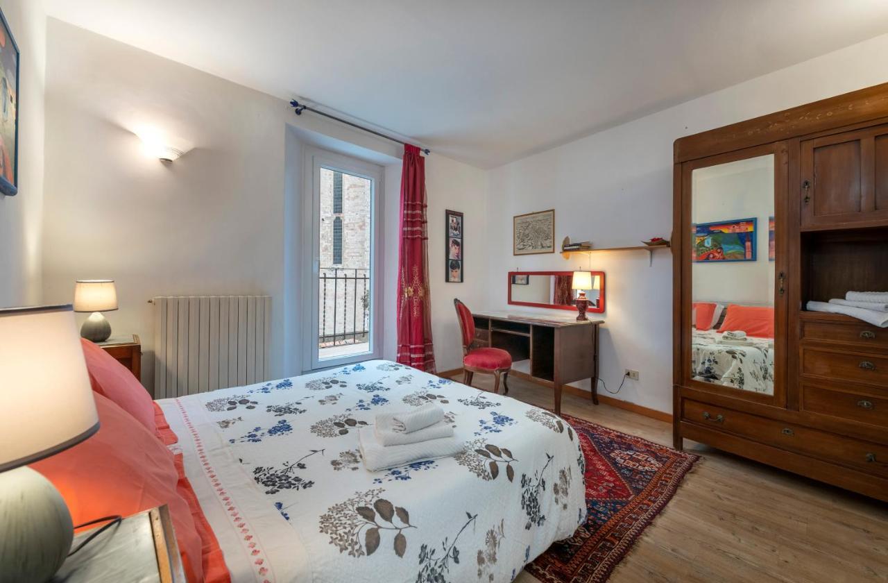 Il Nido Del Canterino Perugia Bagian luar foto