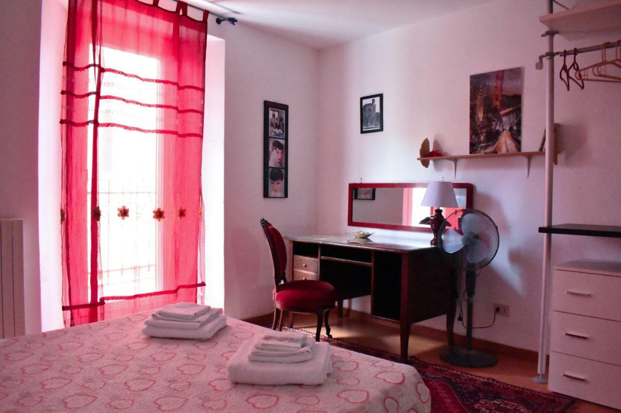 Il Nido Del Canterino Perugia Bagian luar foto
